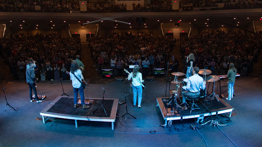 Equipping the Church to Worship 858 Chapel Band